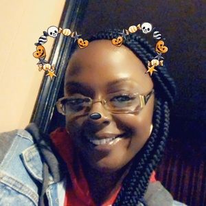 Meet your Posher, Felicia